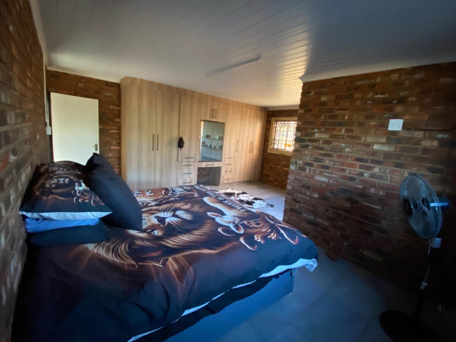 5 Bedroom Property for Sale in Koster North West